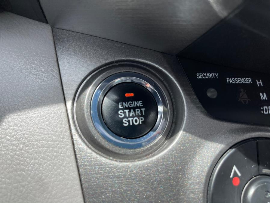 2009 Toyota RAV4 4WD 4dr V6 5-Spd AT Ltd (Natl), available for sale in South Windsor, Connecticut | Mike And Tony Auto Sales, Inc. South Windsor, Connecticut 2009 Toyota RAV4 4WD 4dr V6 5-Spd AT Ltd (Natl), available for sale in South Windsor, Connecticut | Mike And Tony Auto Sales, Inc. South Windsor, Connecticut