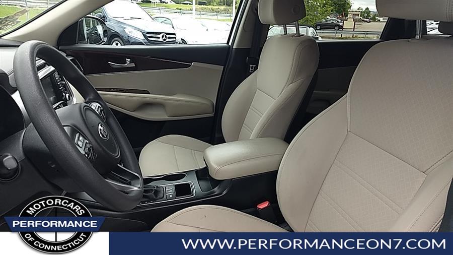 2018 Kia Sorento LX AWD, available for sale in Wilton, Connecticut | Performance Motor Cars Of Connecticut LLC. Wilton, Connecticut 2018 Kia Sorento LX AWD, available for sale in Wilton, Connecticut | Performance Motor Cars Of Connecticut LLC. Wilton, Connecticut
