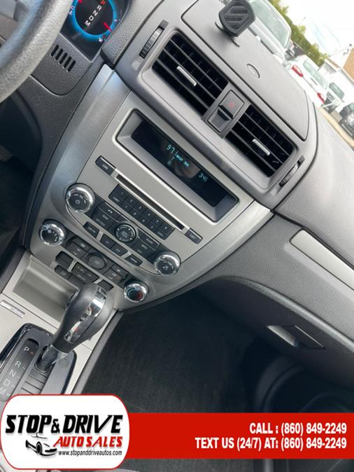 2012 Ford Fusion 4dr Sdn SE FWD, available for sale in East Windsor, Connecticut | Stop & Drive Auto Sales. East Windsor, Connecticut 2012 Ford Fusion 4dr Sdn SE FWD, available for sale in East Windsor, Connecticut | Stop & Drive Auto Sales. East Windsor, Connecticut