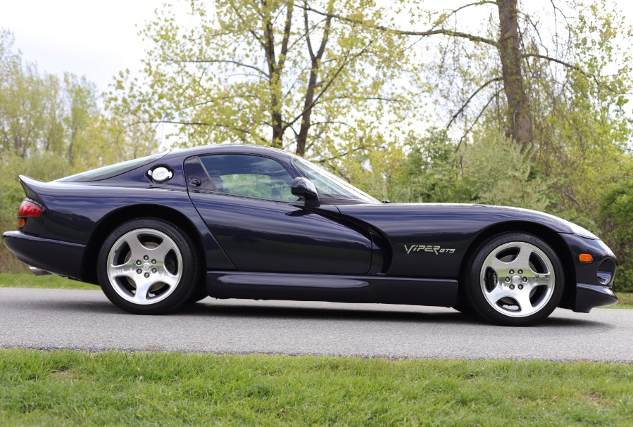 2001 Dodge Viper 2dr GTS Coupe, available for sale in North Salem, New York | Meccanic Shop North Inc. North Salem, New York 2001 Dodge Viper 2dr GTS Coupe, available for sale in North Salem, New York | Meccanic Shop North Inc. North Salem, New York