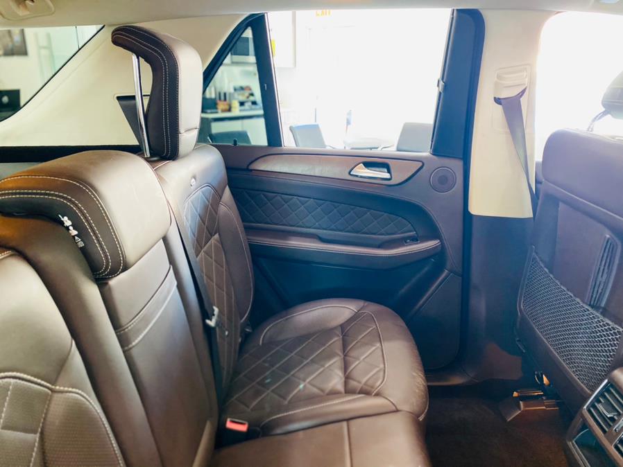Used Mercedes-Benz GLE GLE 550e 4MATIC SUV 2017 | Luxury Motor Club. Franklin Square, New York Used Mercedes-Benz GLE GLE 550e 4MATIC SUV 2017 | Luxury Motor Club. Franklin Square, New York