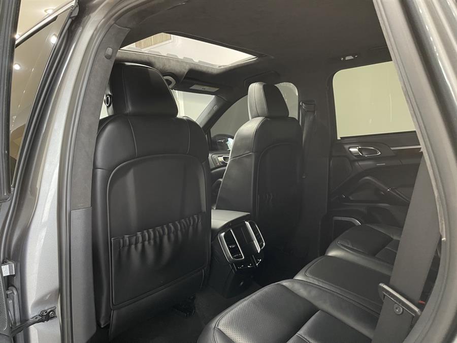 Used Porsche Cayenne Turbo AWD 4dr SUV 2011 | Elite Imports LLC. West Chester, Ohio Used Porsche Cayenne Turbo AWD 4dr SUV 2011 | Elite Imports LLC. West Chester, Ohio