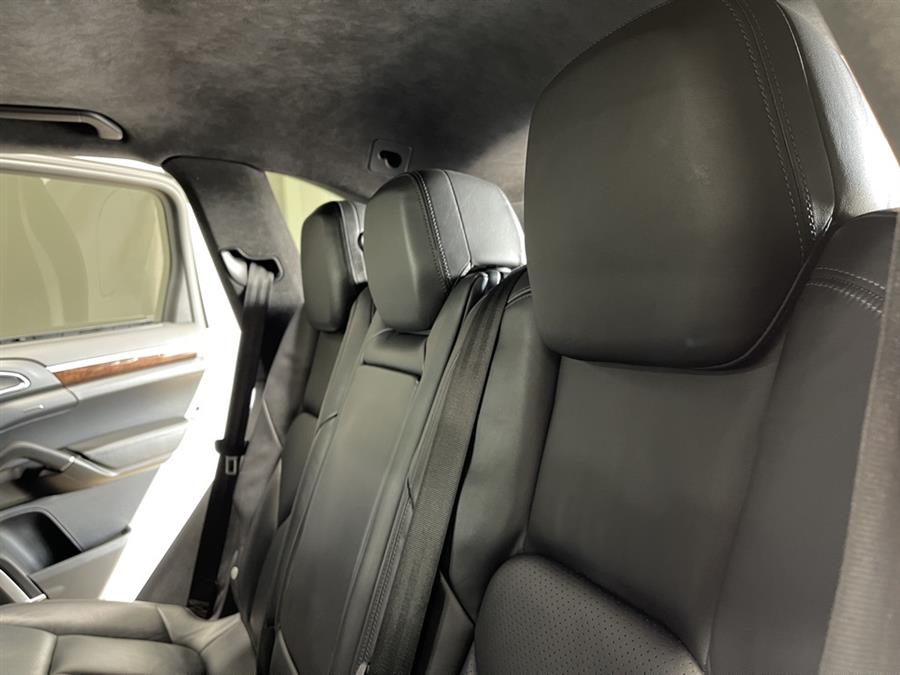 Used Porsche Cayenne Turbo AWD 4dr SUV 2011 | Elite Imports LLC. West Chester, Ohio Used Porsche Cayenne Turbo AWD 4dr SUV 2011 | Elite Imports LLC. West Chester, Ohio