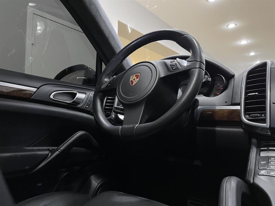 Used Porsche Cayenne Turbo AWD 4dr SUV 2011 | Elite Imports LLC. West Chester, Ohio Used Porsche Cayenne Turbo AWD 4dr SUV 2011 | Elite Imports LLC. West Chester, Ohio