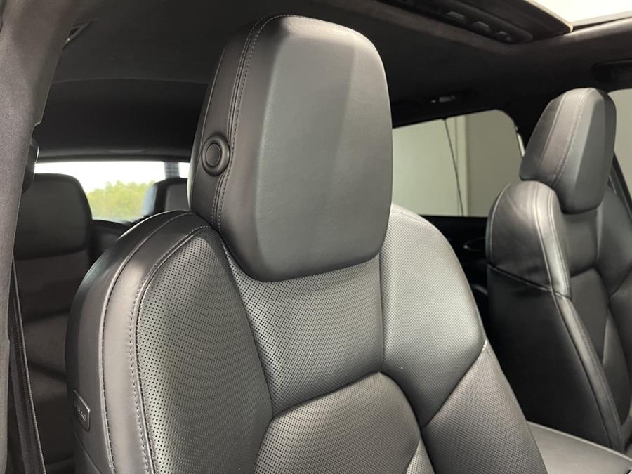 Used Porsche Cayenne Turbo AWD 4dr SUV 2011 | Elite Imports LLC. West Chester, Ohio Used Porsche Cayenne Turbo AWD 4dr SUV 2011 | Elite Imports LLC. West Chester, Ohio