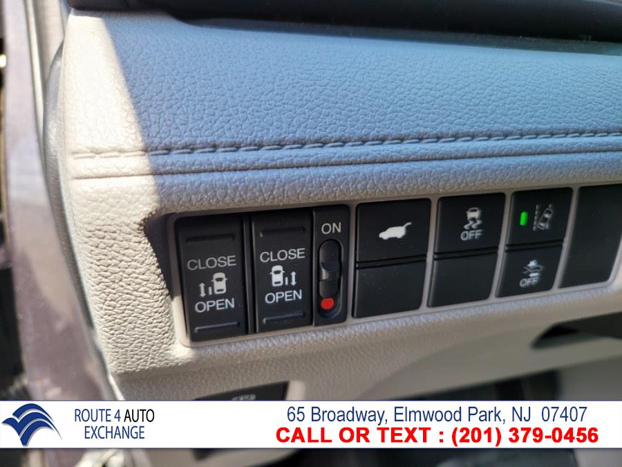 Used Honda Odyssey EX-L w/Navi/RES Auto 2018 | Route 4 Auto Exchange. Elmwood Park, New Jersey Used Honda Odyssey EX-L w/Navi/RES Auto 2018 | Route 4 Auto Exchange. Elmwood Park, New Jersey