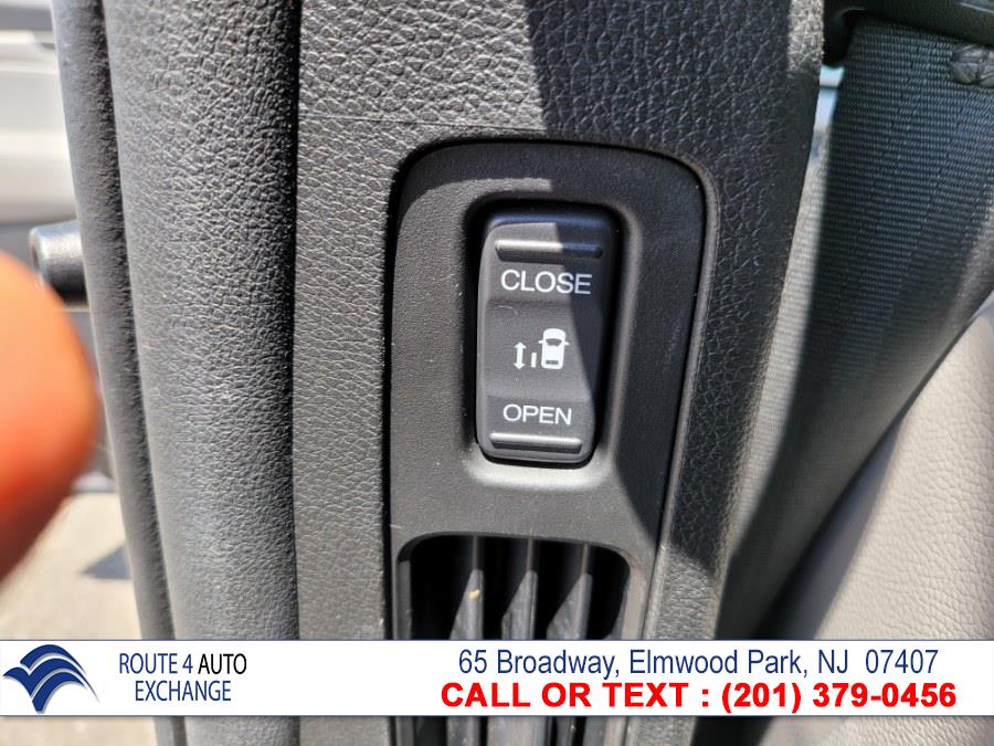 Used Honda Odyssey EX-L w/Navi/RES Auto 2018 | Route 4 Auto Exchange. Elmwood Park, New Jersey Used Honda Odyssey EX-L w/Navi/RES Auto 2018 | Route 4 Auto Exchange. Elmwood Park, New Jersey