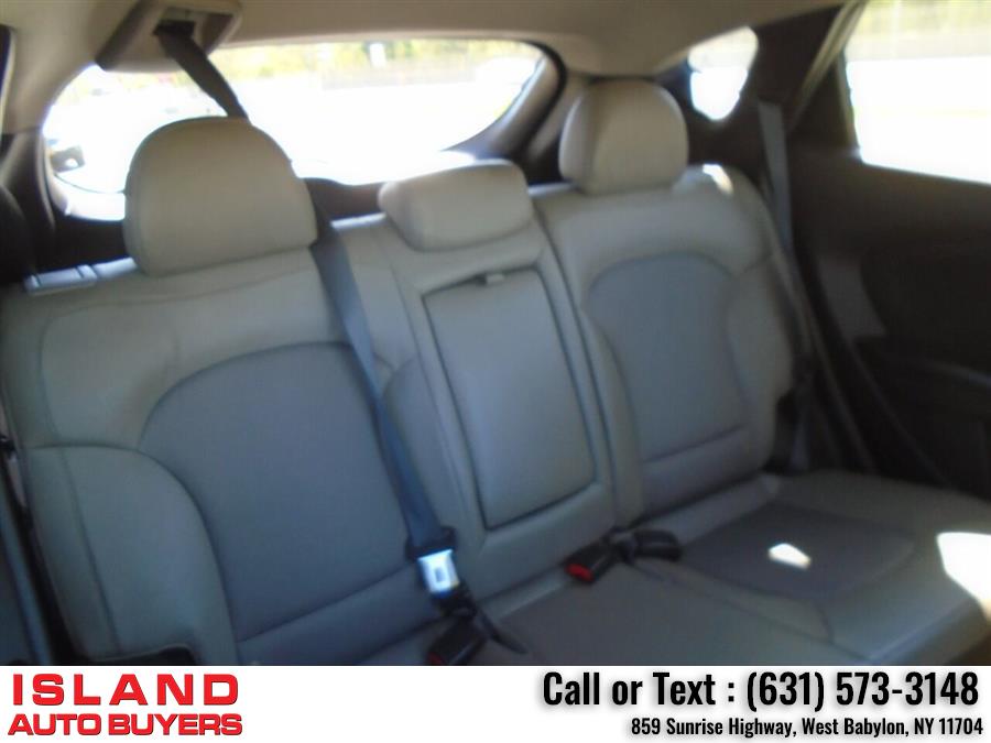 Used Hyundai Tucson SE 4dr SUV 2015 | Island Auto Buyers. West Babylon, New York Used Hyundai Tucson SE 4dr SUV 2015 | Island Auto Buyers. West Babylon, New York