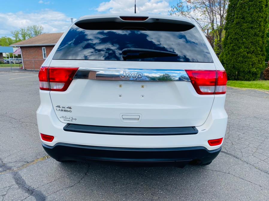 Used Jeep Grand Cherokee 4WD 4dr Laredo 2011 | Supreme Automotive. New Britain, Connecticut Used Jeep Grand Cherokee 4WD 4dr Laredo 2011 | Supreme Automotive. New Britain, Connecticut