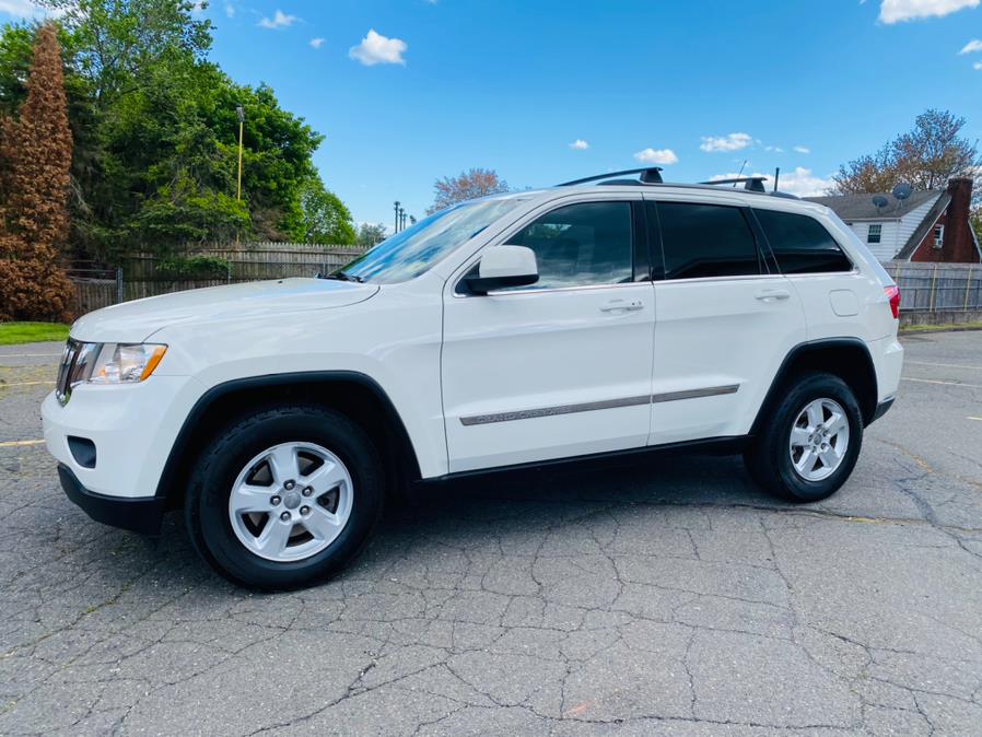 Used Jeep Grand Cherokee 4WD 4dr Laredo 2011 | Supreme Automotive. New Britain, Connecticut Used Jeep Grand Cherokee 4WD 4dr Laredo 2011 | Supreme Automotive. New Britain, Connecticut