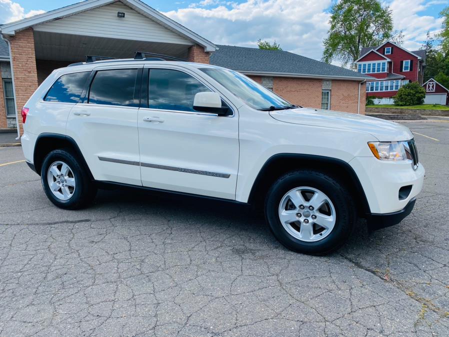 Used Jeep Grand Cherokee 4WD 4dr Laredo 2011 | Supreme Automotive. New Britain, Connecticut Used Jeep Grand Cherokee 4WD 4dr Laredo 2011 | Supreme Automotive. New Britain, Connecticut