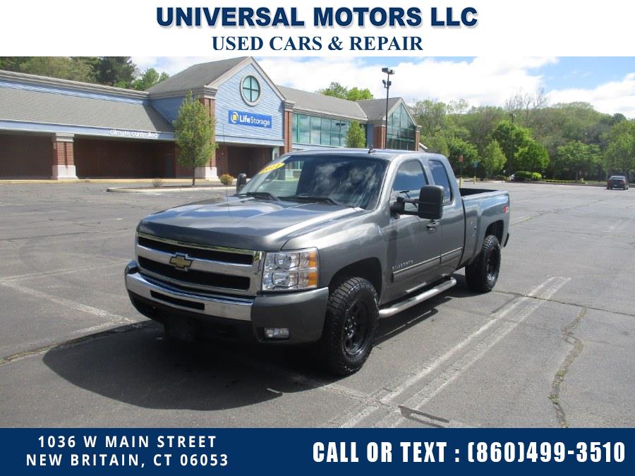 2011 Chevrolet Silverado 1500 4WD Ext Cab 143.5" LT, available for sale in New Britain, Connecticut | Universal Motors LLC. New Britain, Connecticut