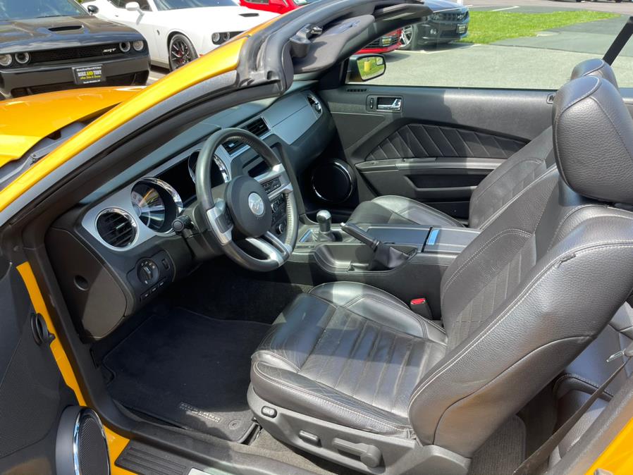 2012 Ford Mustang 2dr Conv V6 Premium, available for sale in South Windsor, Connecticut | Mike And Tony Auto Sales, Inc. South Windsor, Connecticut 2012 Ford Mustang 2dr Conv V6 Premium, available for sale in South Windsor, Connecticut | Mike And Tony Auto Sales, Inc. South Windsor, Connecticut