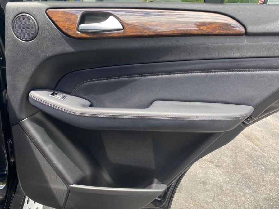Used Mercedes-Benz M-Class 4MATIC 4dr ML 350 2012 | Lava Motors 2 Inc. Canton, Connecticut Used Mercedes-Benz M-Class 4MATIC 4dr ML 350 2012 | Lava Motors 2 Inc. Canton, Connecticut
