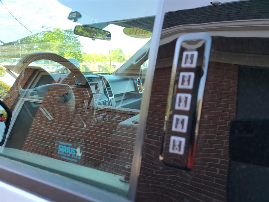2016 Ford F-150 4WD SuperCrew XLT, available for sale in Waterbury, Connecticut | National Auto Brokers, Inc.. Waterbury, Connecticut 2016 Ford F-150 4WD SuperCrew XLT, available for sale in Waterbury, Connecticut | National Auto Brokers, Inc.. Waterbury, Connecticut