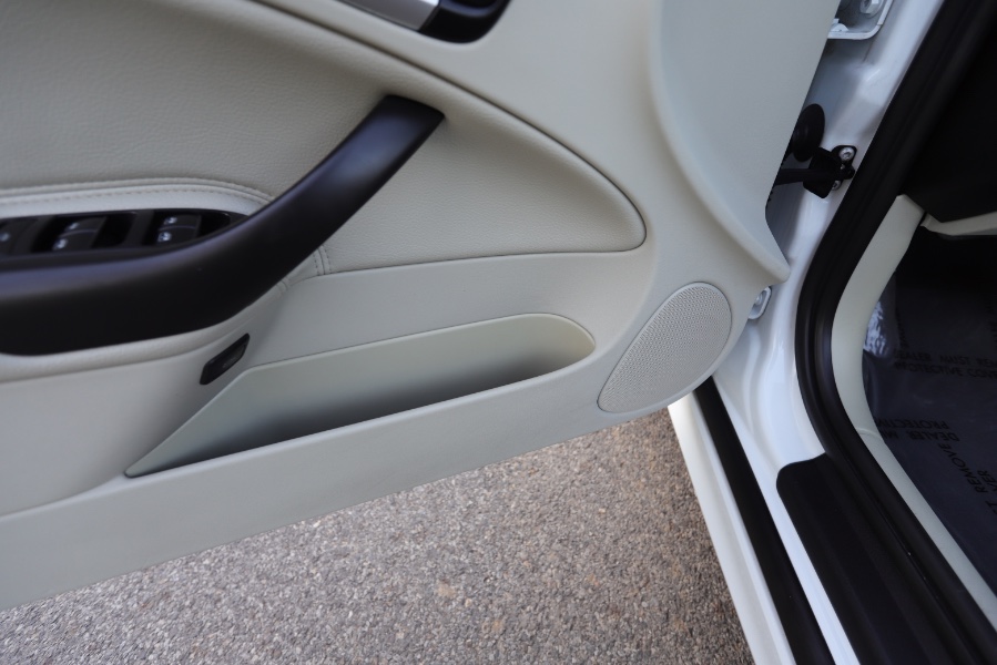 2010 Saab 9-3 2dr Conv FWD, available for sale in North Salem, New York | Meccanic Shop North Inc. North Salem, New York 2010 Saab 9-3 2dr Conv FWD, available for sale in North Salem, New York | Meccanic Shop North Inc. North Salem, New York