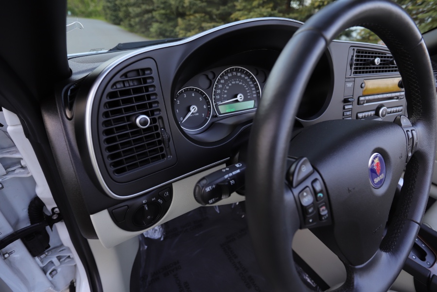 2010 Saab 9-3 2dr Conv FWD, available for sale in North Salem, New York | Meccanic Shop North Inc. North Salem, New York 2010 Saab 9-3 2dr Conv FWD, available for sale in North Salem, New York | Meccanic Shop North Inc. North Salem, New York