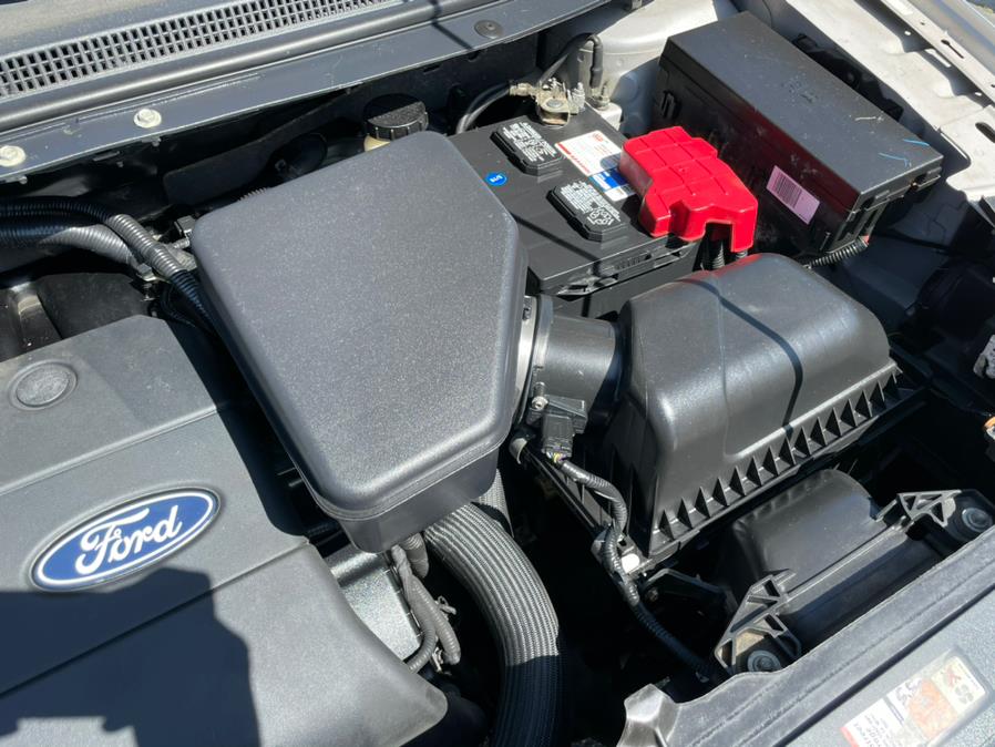 2011 Ford Edge 4dr SEL FWD, available for sale in Corona, California | Green Light Auto. Corona, California 2011 Ford Edge 4dr SEL FWD, available for sale in Corona, California | Green Light Auto. Corona, California