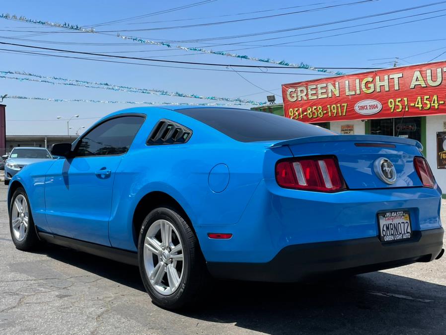 2010 Ford Mustang 2dr Cpe V6 Premium, available for sale in Corona, California | Green Light Auto. Corona, California 2010 Ford Mustang 2dr Cpe V6 Premium, available for sale in Corona, California | Green Light Auto. Corona, California