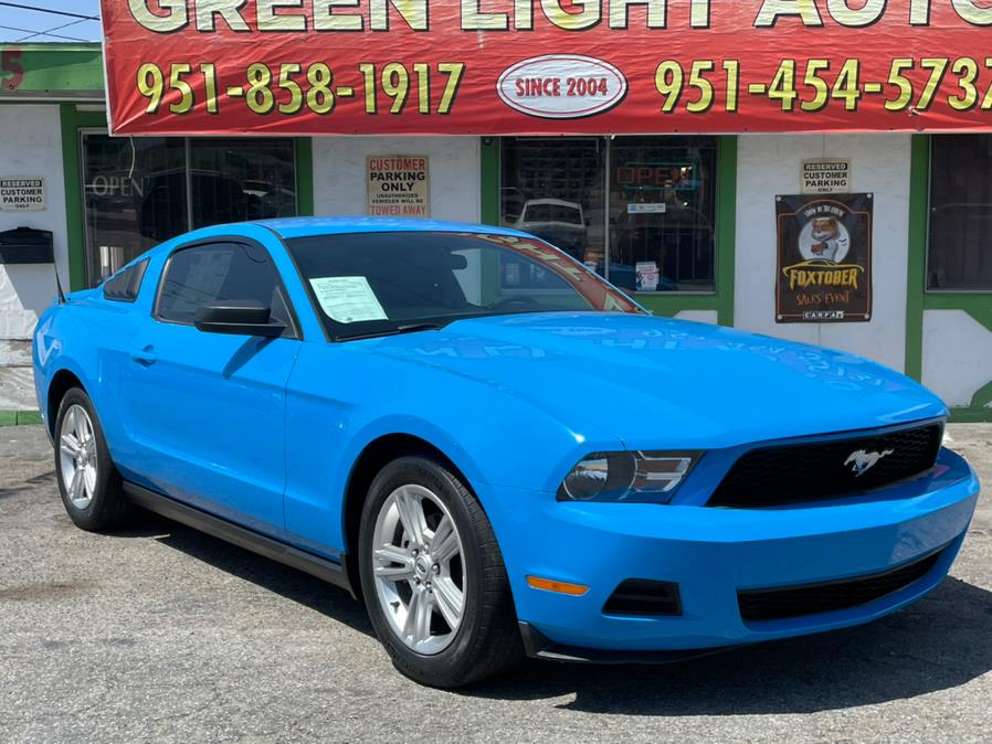 2010 Ford Mustang 2dr Cpe V6 Premium, available for sale in Corona, California | Green Light Auto. Corona, California 2010 Ford Mustang 2dr Cpe V6 Premium, available for sale in Corona, California | Green Light Auto. Corona, California