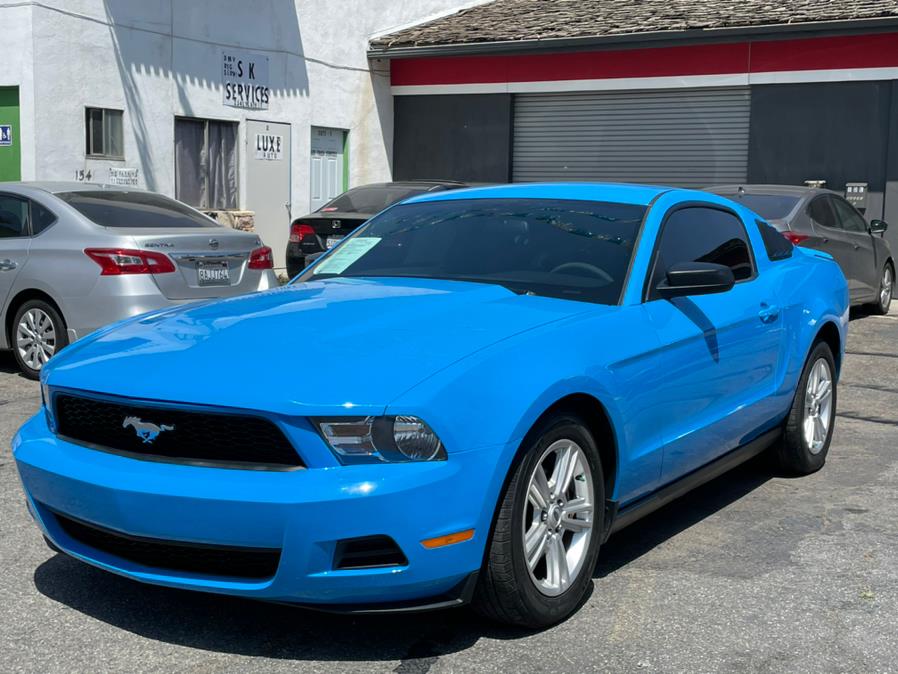 2010 Ford Mustang 2dr Cpe V6 Premium, available for sale in Corona, California | Green Light Auto. Corona, California 2010 Ford Mustang 2dr Cpe V6 Premium, available for sale in Corona, California | Green Light Auto. Corona, California