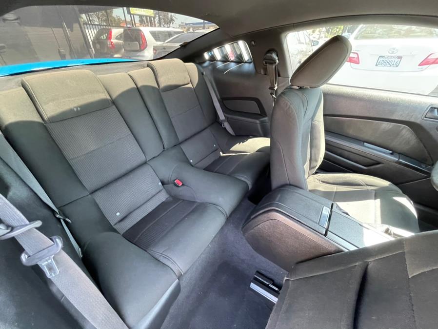 2010 Ford Mustang 2dr Cpe V6 Premium, available for sale in Corona, California | Green Light Auto. Corona, California 2010 Ford Mustang 2dr Cpe V6 Premium, available for sale in Corona, California | Green Light Auto. Corona, California