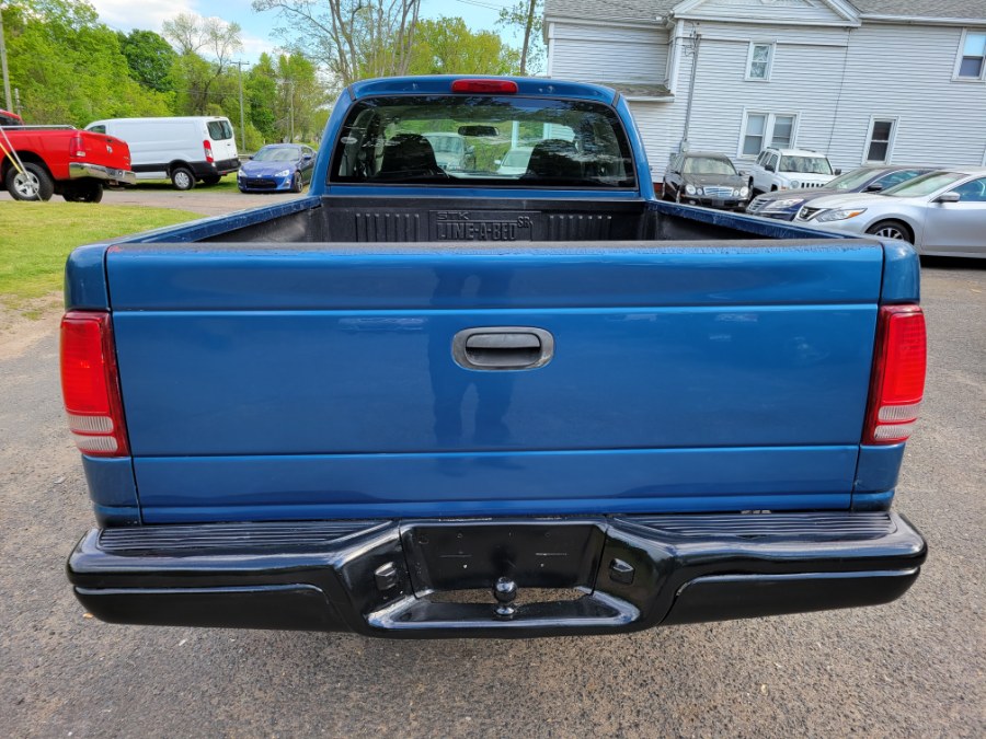 2003 Dodge Dakota SXT 4WD~~5 Speed Manual~~ Club Cab, available for sale in East Windsor, Connecticut | Toro Auto. East Windsor, Connecticut 2003 Dodge Dakota SXT 4WD~~5 Speed Manual~~ Club Cab, available for sale in East Windsor, Connecticut | Toro Auto. East Windsor, Connecticut