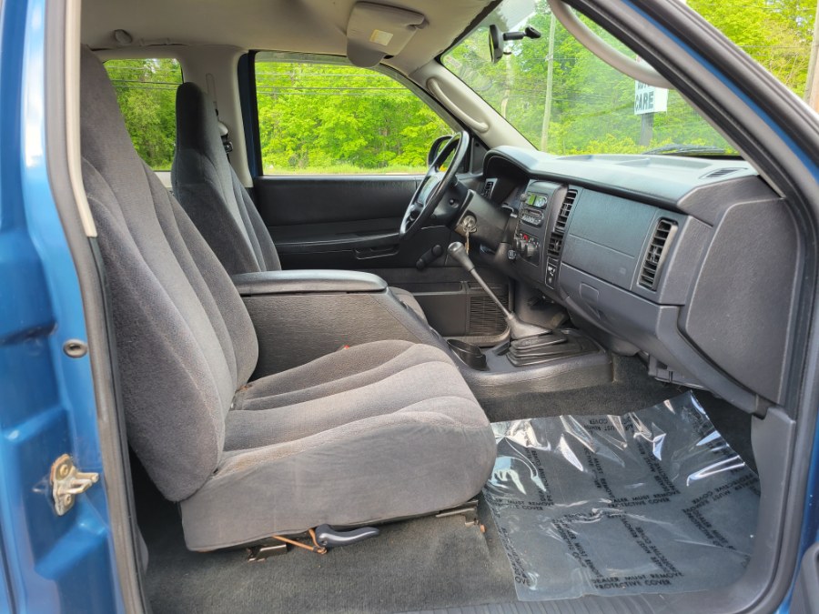 2003 Dodge Dakota SXT 4WD~~5 Speed Manual~~ Club Cab, available for sale in East Windsor, Connecticut | Toro Auto. East Windsor, Connecticut 2003 Dodge Dakota SXT 4WD~~5 Speed Manual~~ Club Cab, available for sale in East Windsor, Connecticut | Toro Auto. East Windsor, Connecticut