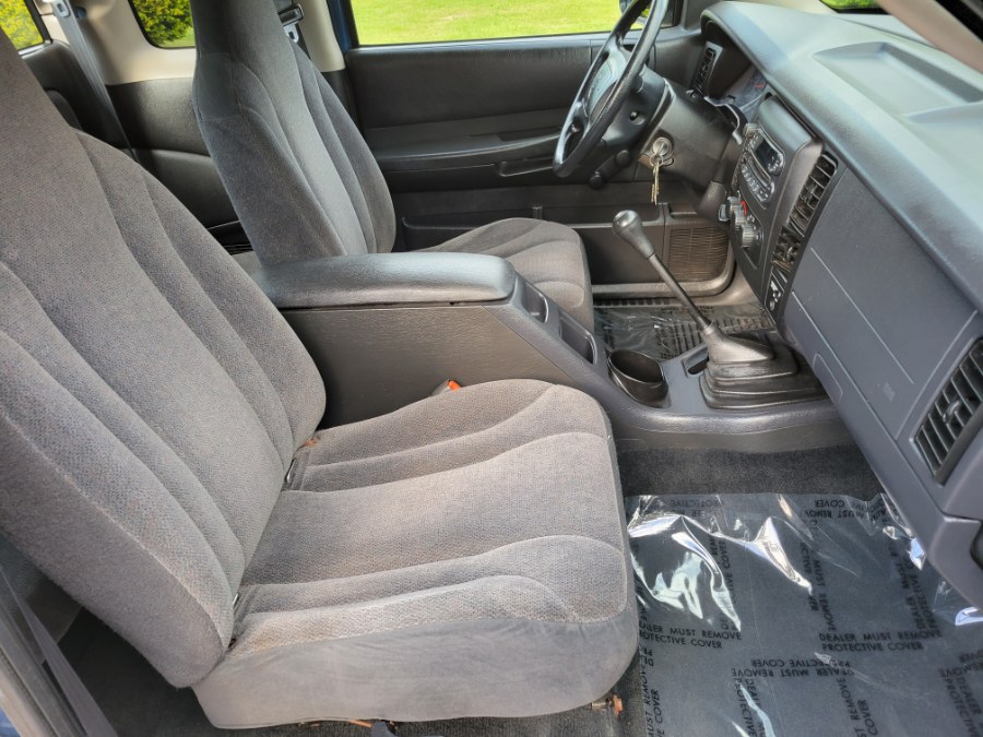 2003 Dodge Dakota SXT 4WD~~5 Speed Manual~~ Club Cab, available for sale in East Windsor, Connecticut | Toro Auto. East Windsor, Connecticut 2003 Dodge Dakota SXT 4WD~~5 Speed Manual~~ Club Cab, available for sale in East Windsor, Connecticut | Toro Auto. East Windsor, Connecticut