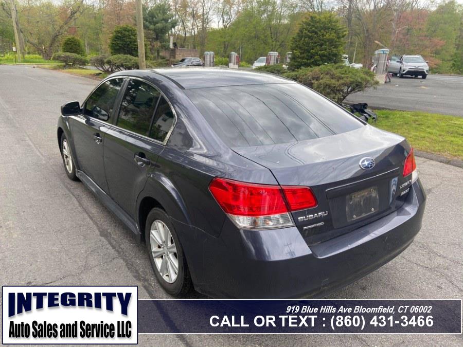 2011 Subaru Legacy 2.5 i Auto photo