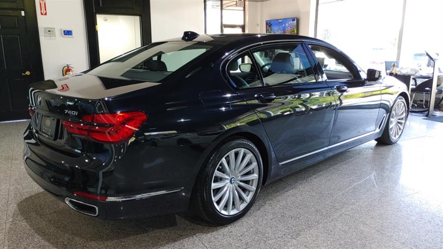 Used BMW 7 Series 740i xDrive Sedan 2018 | Dream Car Gallery. Woodbury, New York Used BMW 7 Series 740i xDrive Sedan 2018 | Dream Car Gallery. Woodbury, New York
