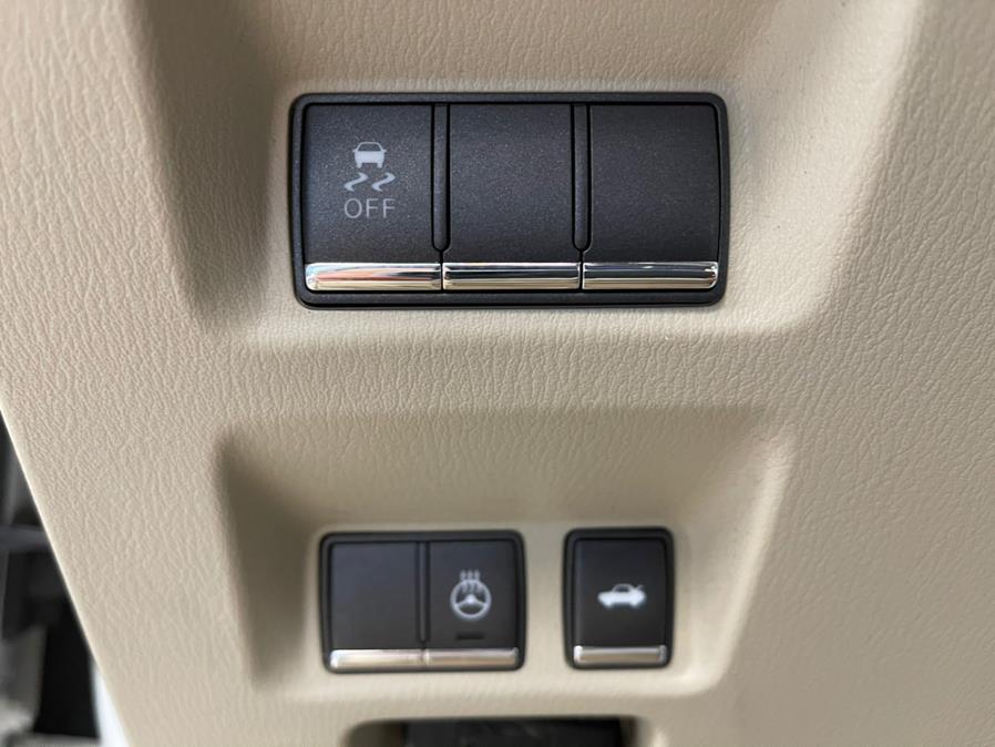2015 INFINITI Q70 4dr Sdn V6 AWD, available for sale in Inwood, New York | 5 Towns Drive. Inwood, New York 2015 INFINITI Q70 4dr Sdn V6 AWD, available for sale in Inwood, New York | 5 Towns Drive. Inwood, New York