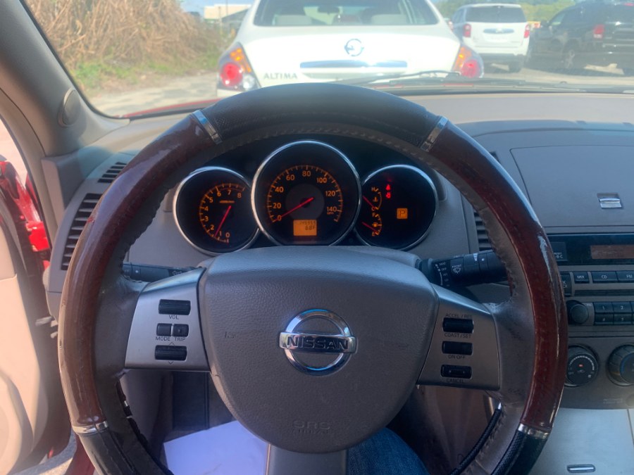 Used Nissan Altima 4dr Sdn I4 Auto 2.5 S 2006 | J & A Auto Center. Raynham, Massachusetts Used Nissan Altima 4dr Sdn I4 Auto 2.5 S 2006 | J & A Auto Center. Raynham, Massachusetts