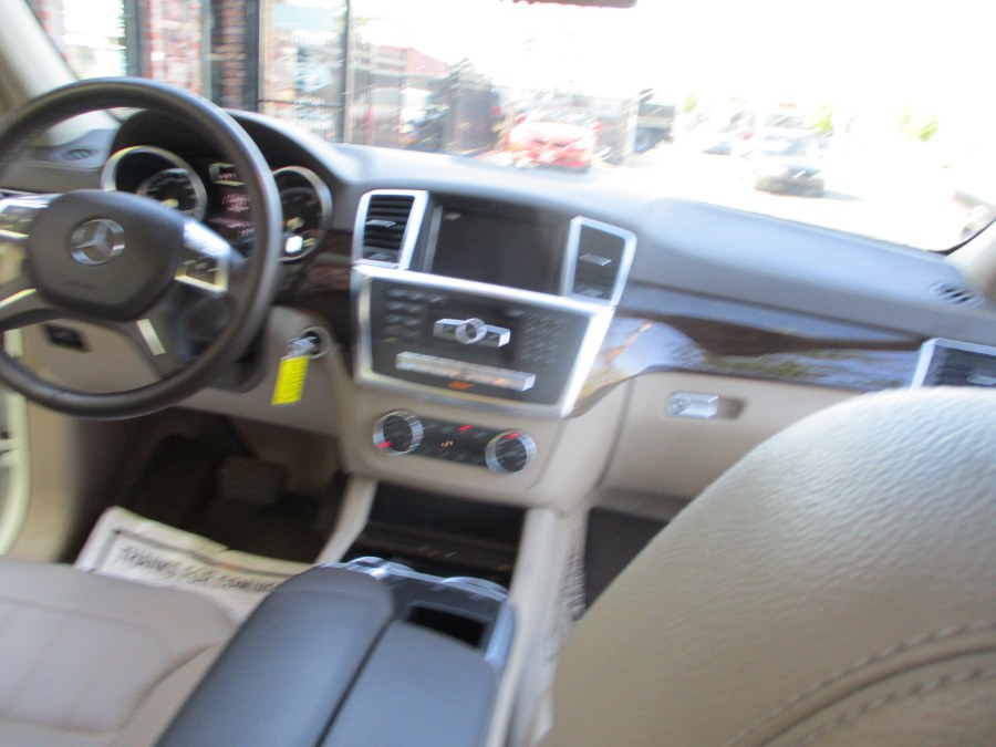 2013 Mercedes-Benz GL-Class 4MATIC 4dr GL 450, available for sale in Massapequa, New York | South Shore Auto Brokers & Sales. Massapequa, New York 2013 Mercedes-Benz GL-Class 4MATIC 4dr GL 450, available for sale in Massapequa, New York | South Shore Auto Brokers & Sales. Massapequa, New York