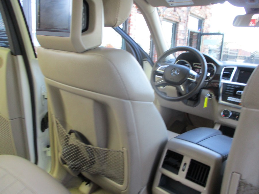 2013 Mercedes-Benz GL-Class 4MATIC 4dr GL 450, available for sale in Massapequa, New York | South Shore Auto Brokers & Sales. Massapequa, New York 2013 Mercedes-Benz GL-Class 4MATIC 4dr GL 450, available for sale in Massapequa, New York | South Shore Auto Brokers & Sales. Massapequa, New York