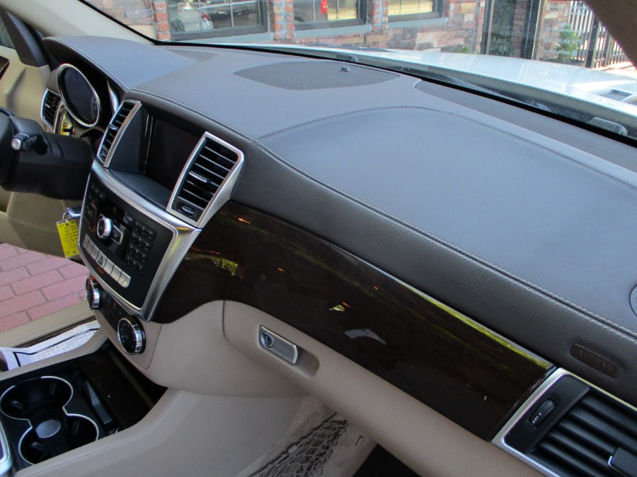 2013 Mercedes-Benz GL-Class 4MATIC 4dr GL 450, available for sale in Massapequa, New York | South Shore Auto Brokers & Sales. Massapequa, New York 2013 Mercedes-Benz GL-Class 4MATIC 4dr GL 450, available for sale in Massapequa, New York | South Shore Auto Brokers & Sales. Massapequa, New York