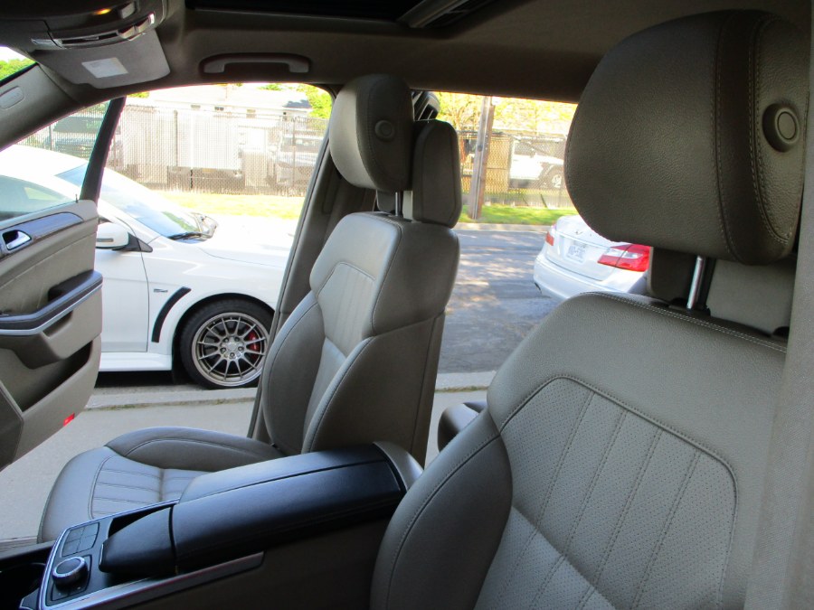 2013 Mercedes-Benz GL-Class 4MATIC 4dr GL 450, available for sale in Massapequa, New York | South Shore Auto Brokers & Sales. Massapequa, New York 2013 Mercedes-Benz GL-Class 4MATIC 4dr GL 450, available for sale in Massapequa, New York | South Shore Auto Brokers & Sales. Massapequa, New York
