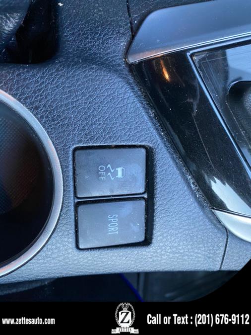 Used Toyota Corolla SE CVT (Natl) 2018 | Zettes Auto Mall. Jersey City, New Jersey Used Toyota Corolla SE CVT (Natl) 2018 | Zettes Auto Mall. Jersey City, New Jersey