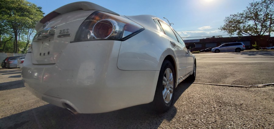 Used Nissan Altima 4dr Sdn I4 CVT 2.5 S 2011 | Rubber Bros Auto World. Brooklyn, New York Used Nissan Altima 4dr Sdn I4 CVT 2.5 S 2011 | Rubber Bros Auto World. Brooklyn, New York