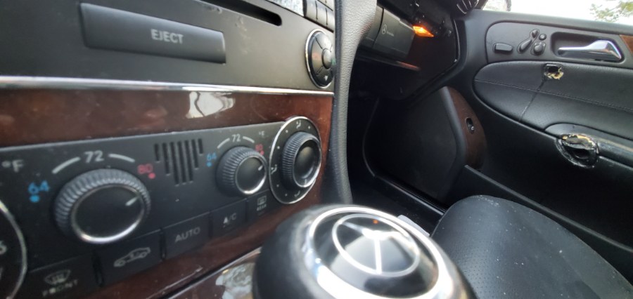 Used Mercedes-Benz C-Class 4dr Sdn 3.0L Luxury 4MATIC 2007 | Rubber Bros Auto World. Brooklyn, New York Used Mercedes-Benz C-Class 4dr Sdn 3.0L Luxury 4MATIC 2007 | Rubber Bros Auto World. Brooklyn, New York