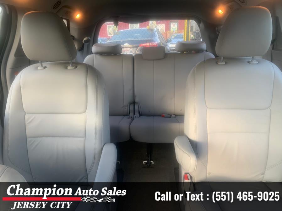 Used Toyota Sienna Limited AWD 7-Passenger (Natl) 2018 | Champion Auto Sales of JC. Jersey City, New Jersey Used Toyota Sienna Limited AWD 7-Passenger (Natl) 2018 | Champion Auto Sales of JC. Jersey City, New Jersey