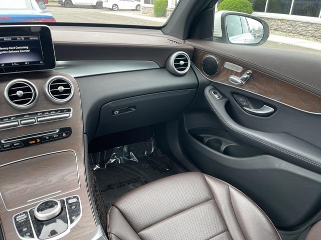 Used Mercedes-benz Glc GLC 300 2018 | Blasius Federal Road. Brookfield, Connecticut Used Mercedes-benz Glc GLC 300 2018 | Blasius Federal Road. Brookfield, Connecticut