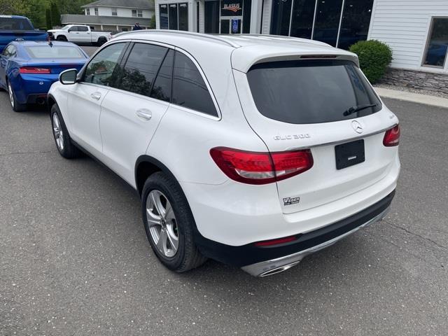 Used Mercedes-benz Glc GLC 300 2018 | Blasius Federal Road. Brookfield, Connecticut Used Mercedes-benz Glc GLC 300 2018 | Blasius Federal Road. Brookfield, Connecticut