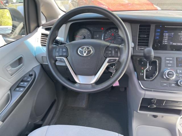 Used Toyota Sienna L 2015 | Blasius Federal Road. Brookfield, Connecticut Used Toyota Sienna L 2015 | Blasius Federal Road. Brookfield, Connecticut