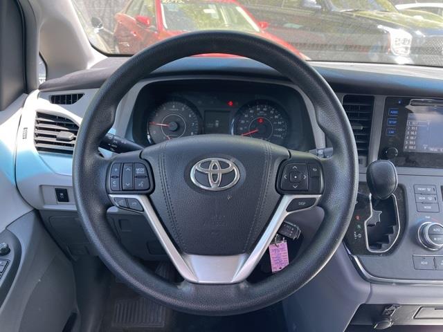 Used Toyota Sienna L 2015 | Blasius Federal Road. Brookfield, Connecticut Used Toyota Sienna L 2015 | Blasius Federal Road. Brookfield, Connecticut