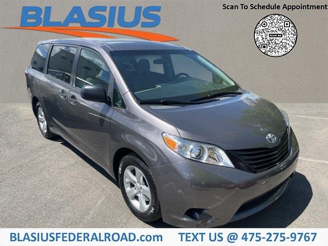 Used Toyota Sienna L 2015 | Blasius Federal Road. Brookfield, Connecticut Used Toyota Sienna L 2015 | Blasius Federal Road. Brookfield, Connecticut