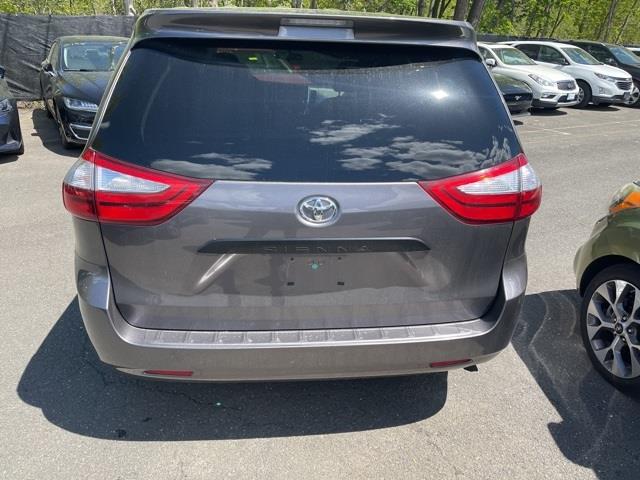 Used Toyota Sienna L 2015 | Blasius Federal Road. Brookfield, Connecticut Used Toyota Sienna L 2015 | Blasius Federal Road. Brookfield, Connecticut