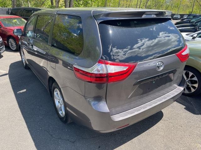 Used Toyota Sienna L 2015 | Blasius Federal Road. Brookfield, Connecticut Used Toyota Sienna L 2015 | Blasius Federal Road. Brookfield, Connecticut