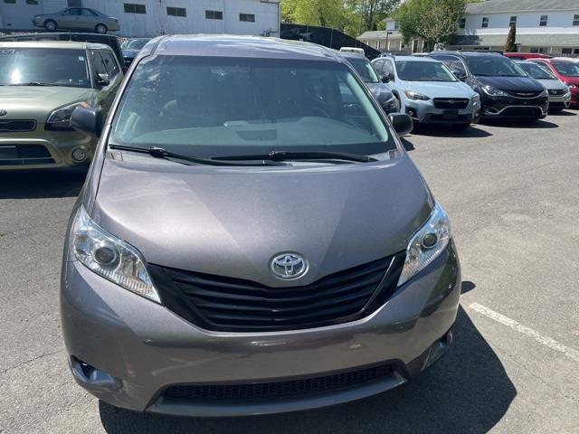 Used Toyota Sienna L 2015 | Blasius Federal Road. Brookfield, Connecticut Used Toyota Sienna L 2015 | Blasius Federal Road. Brookfield, Connecticut