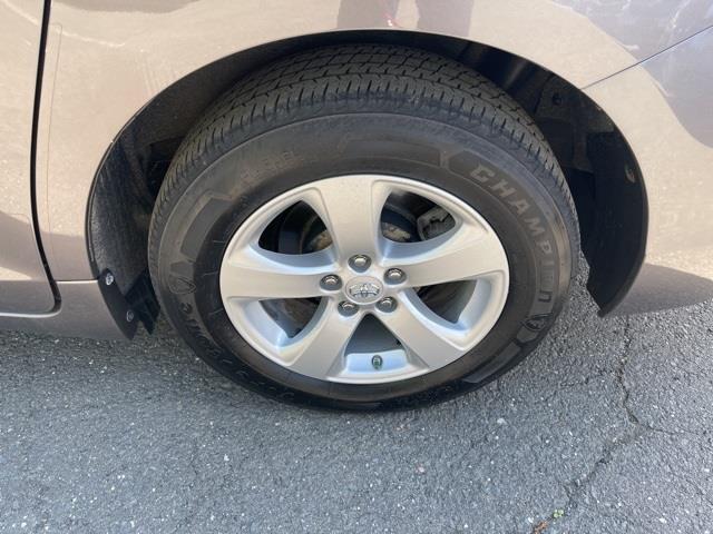 Used Toyota Sienna L 2015 | Blasius Federal Road. Brookfield, Connecticut Used Toyota Sienna L 2015 | Blasius Federal Road. Brookfield, Connecticut